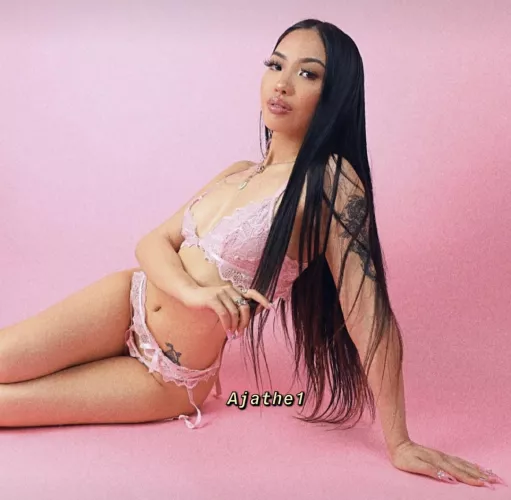 my favorite color is pink like my pussy 😋