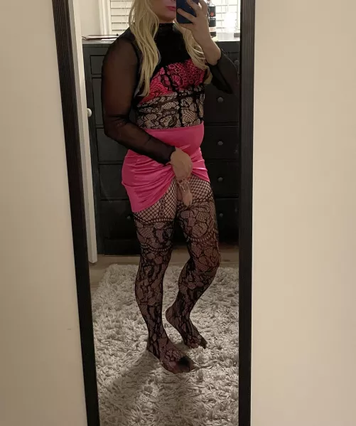 No harm in posting twice tn. Semi-passable Canadian girl, tell me what you think? ;)