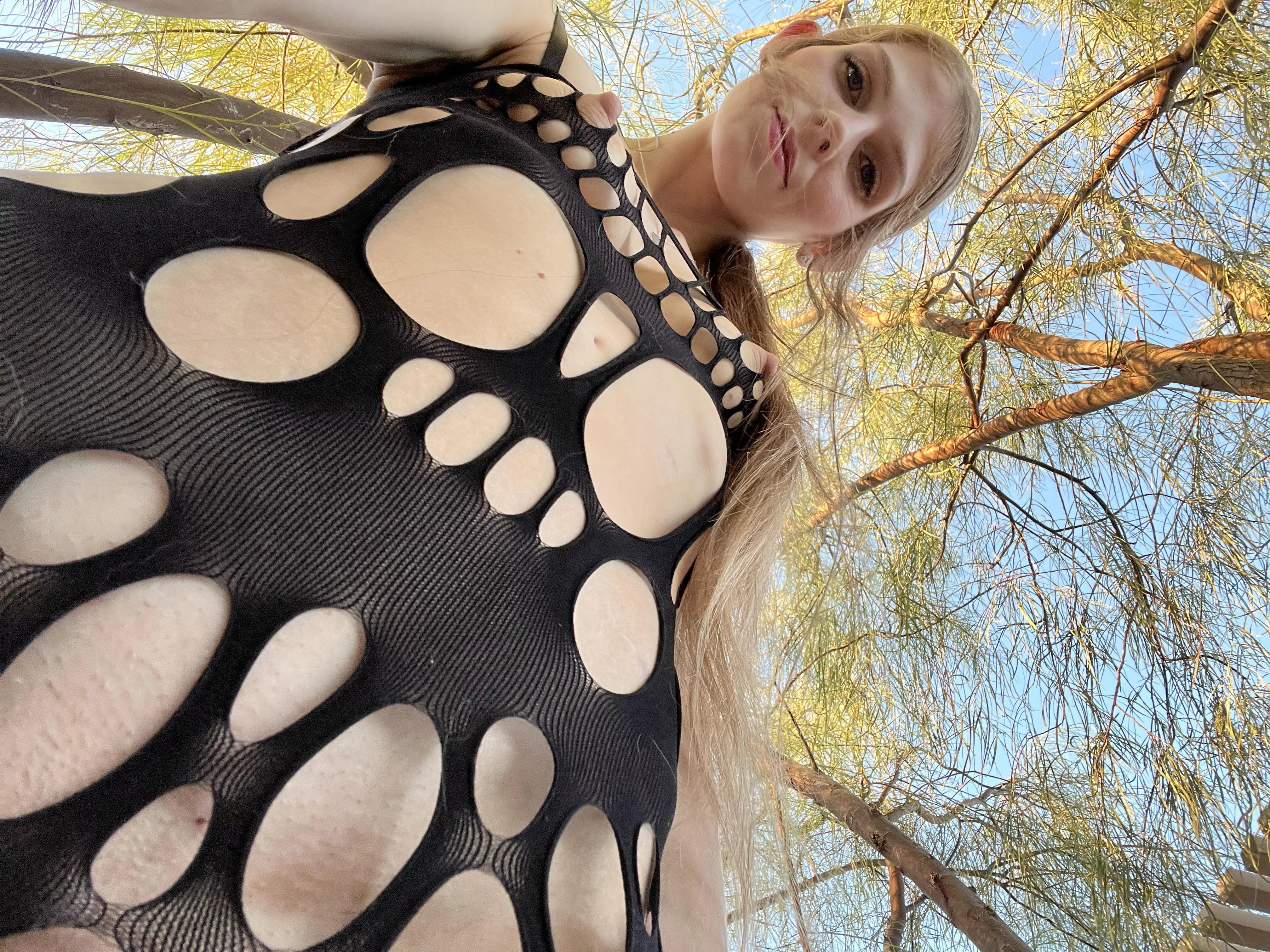 Out and about 🤭🖤🌳