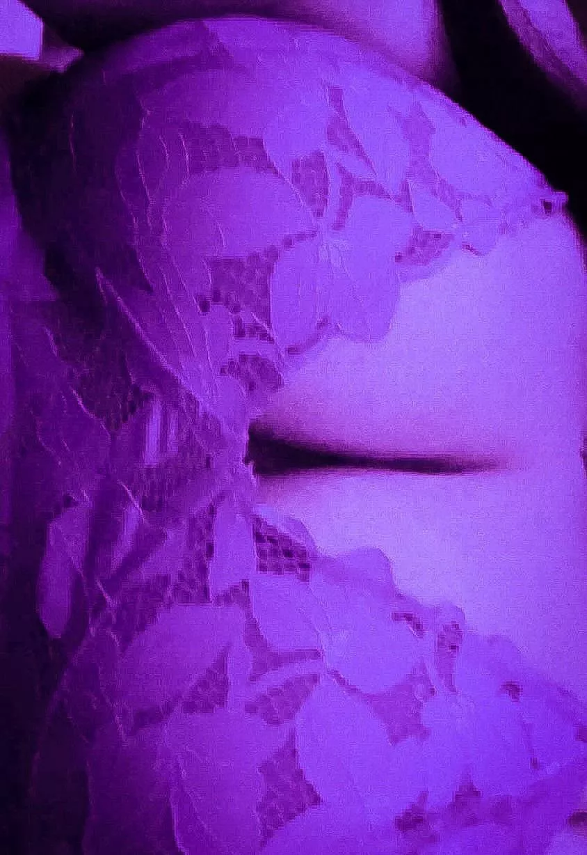 This is for the people who can’t sleep, I’ll help u cum if u want, just ask