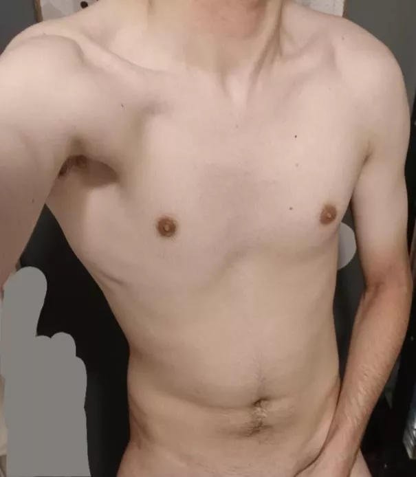 An Honest opinion, Do I look ok? 21 years old, 140 pounds, 5.9ft