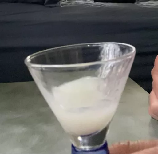 Any girls here thirsty? I’m serving free fresh protein shakes!