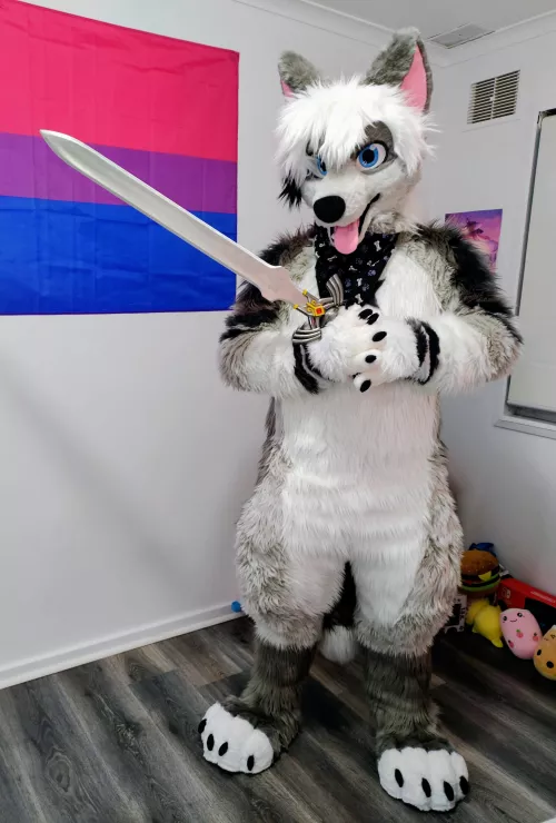 Doggie wielding master sword 🐶🗡️