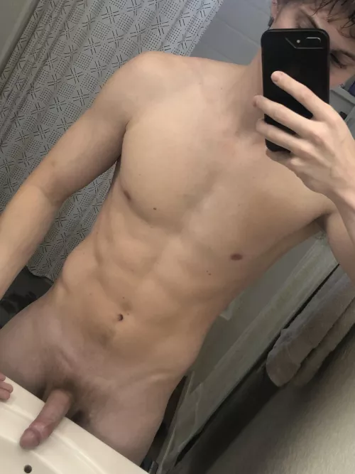 Fresh out the shower🤤😈(M) tell me what we’re doing?
