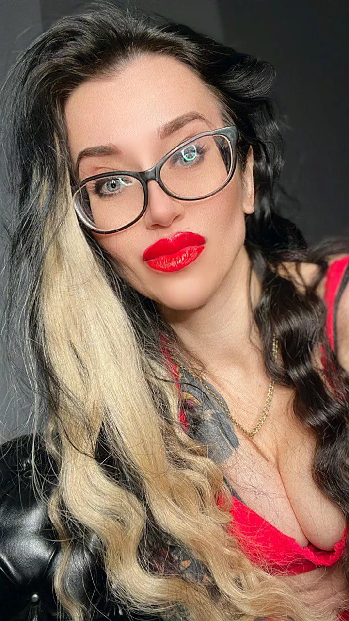 Good evening everyone ❤️