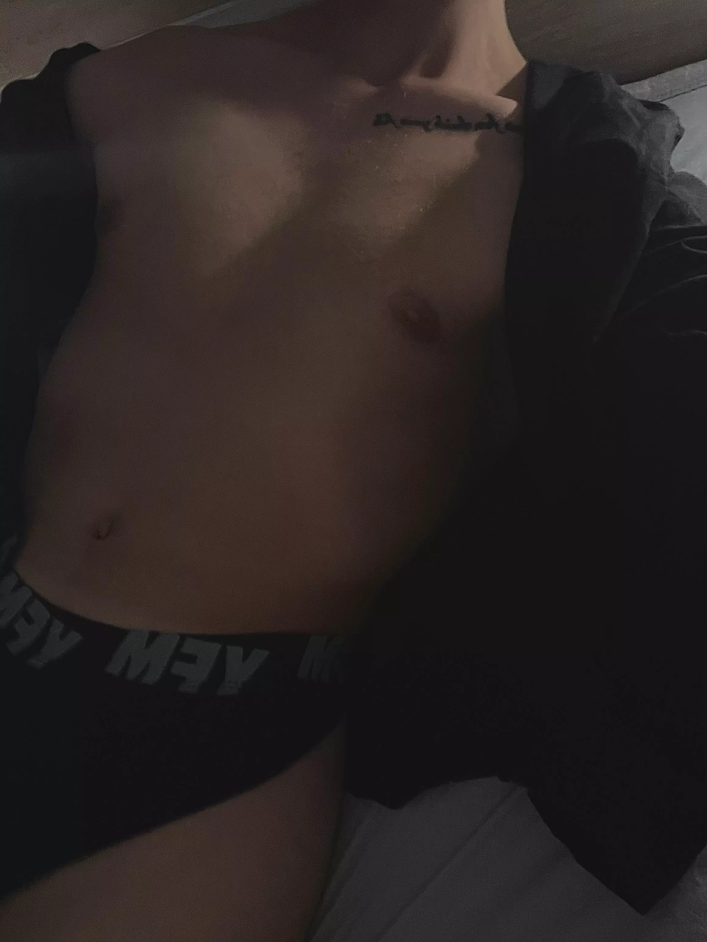 HELLO HANDSOME 🤭😏xoxo your favourite student boy💋