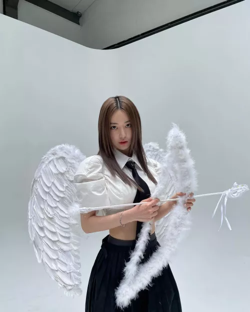 LE SSERAFIM - Sakura