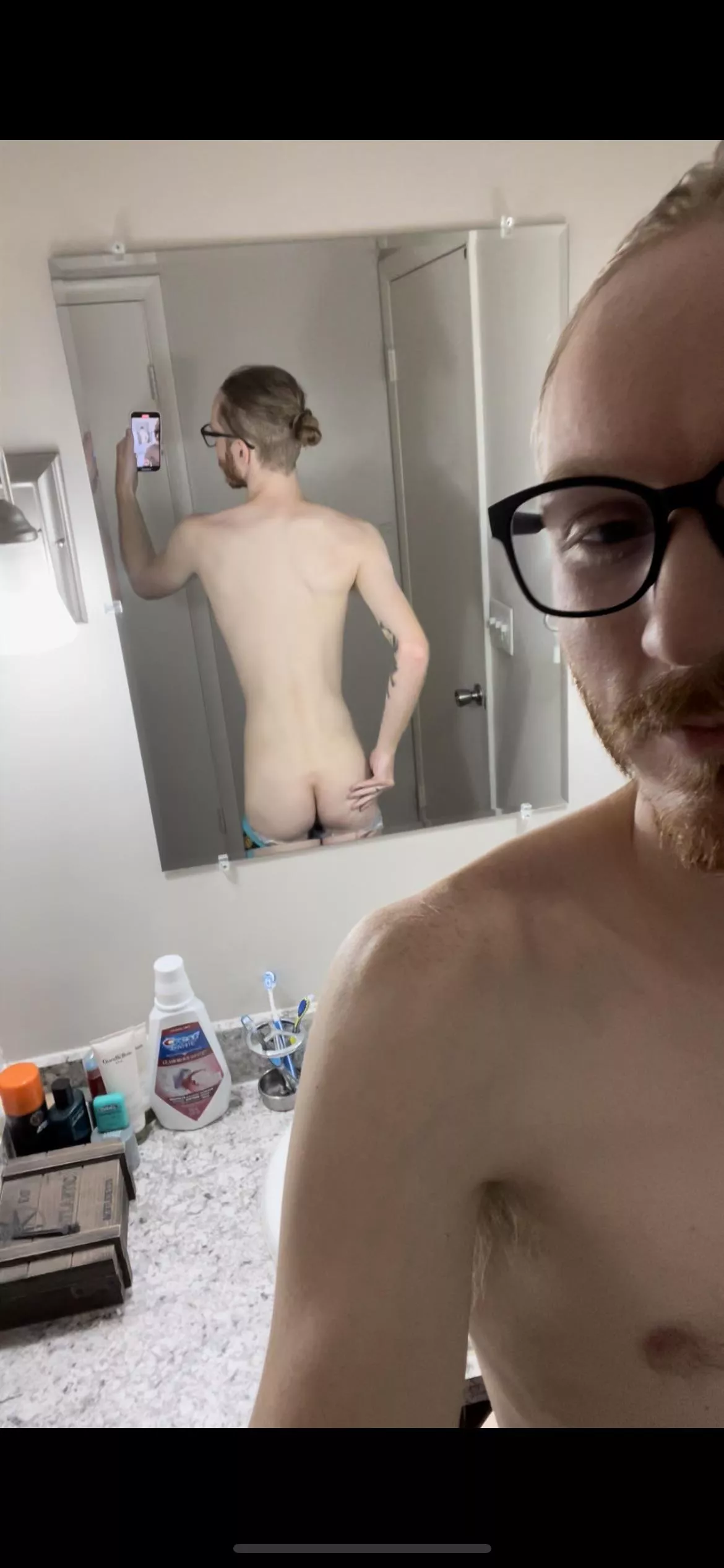 My pale little butt ☺️