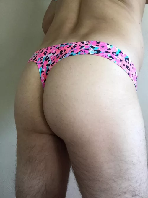 Smack my lil butt☺️