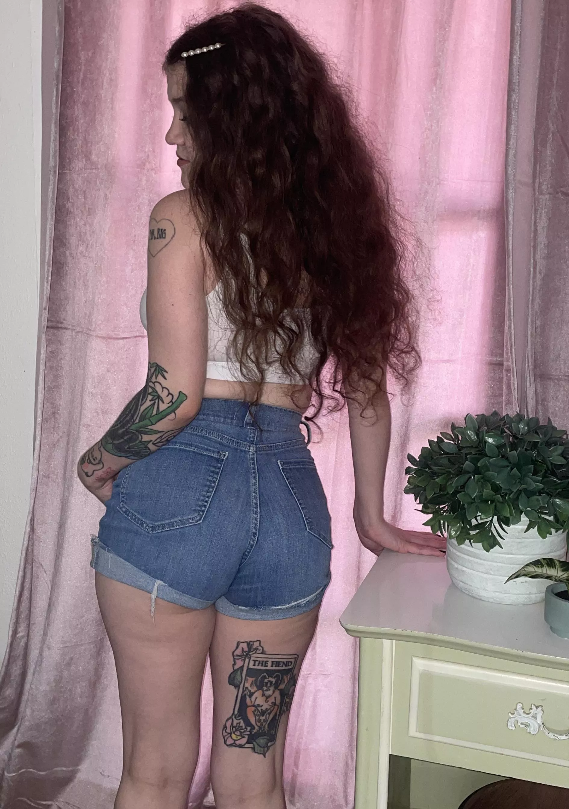some denim booty for you 🍒