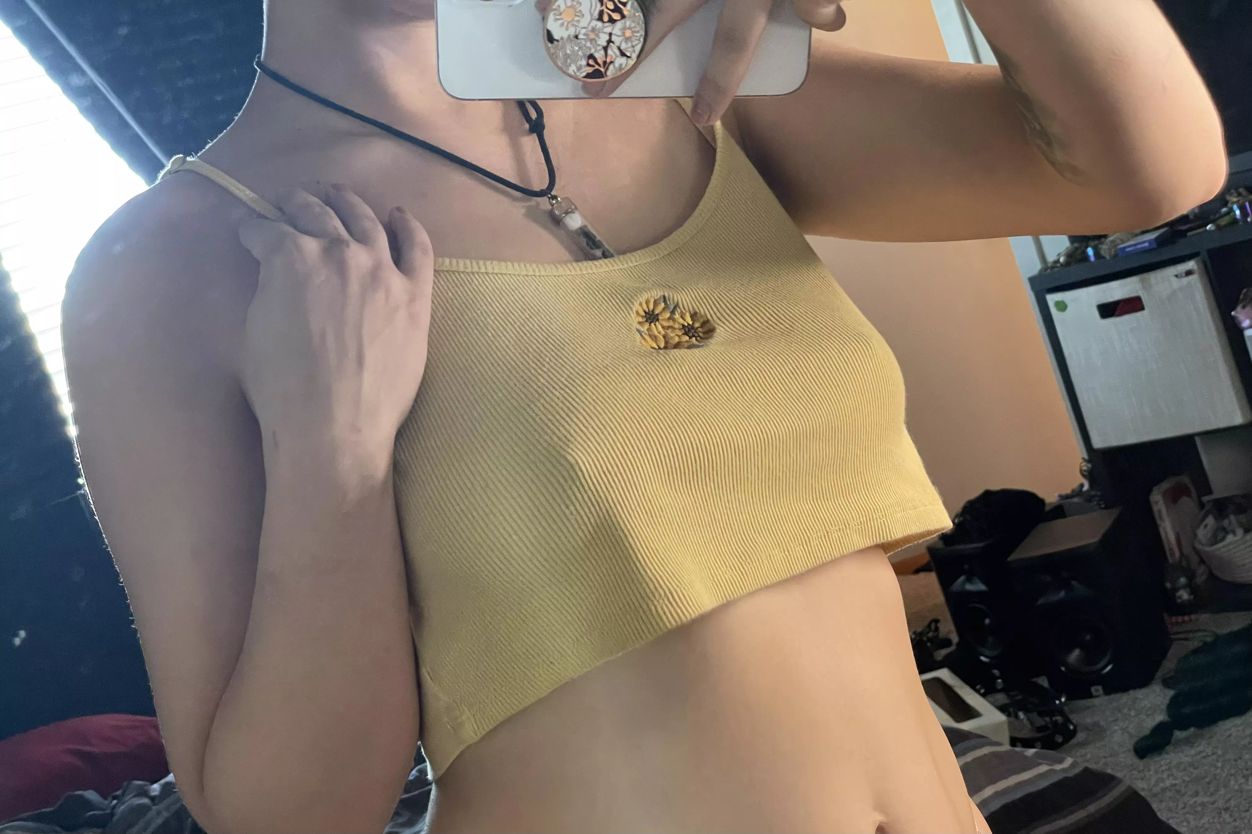 Tease my nipples please 🥺🥺