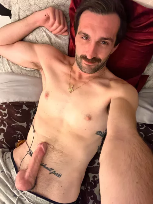 [32m] Evil one & his somewhat tied up 10in dick. Good Evening.