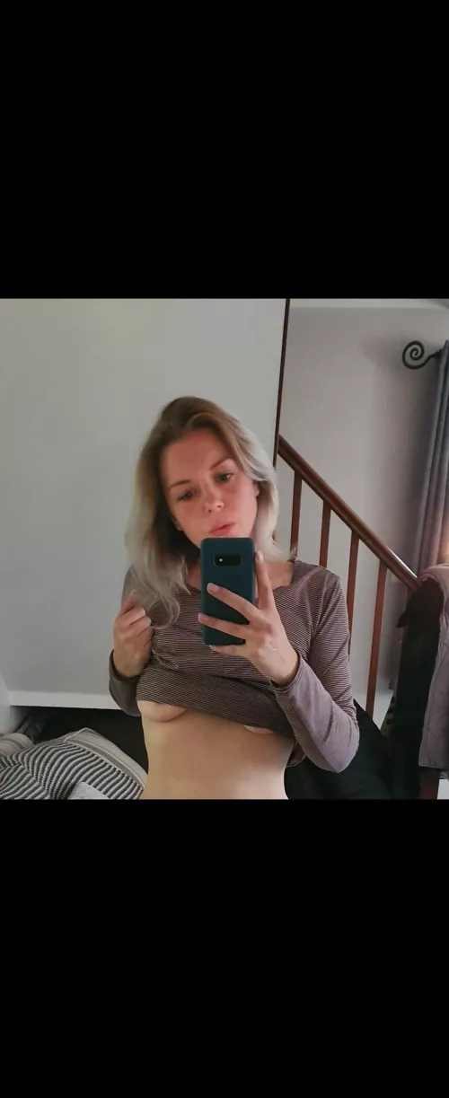 Because you never see me in anything tight 😘😜😺