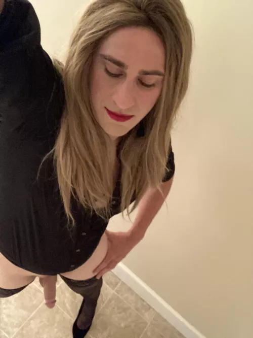 Can’t help but think of how my face would be a whole lot prettier covered in cum! 🍆💦😍