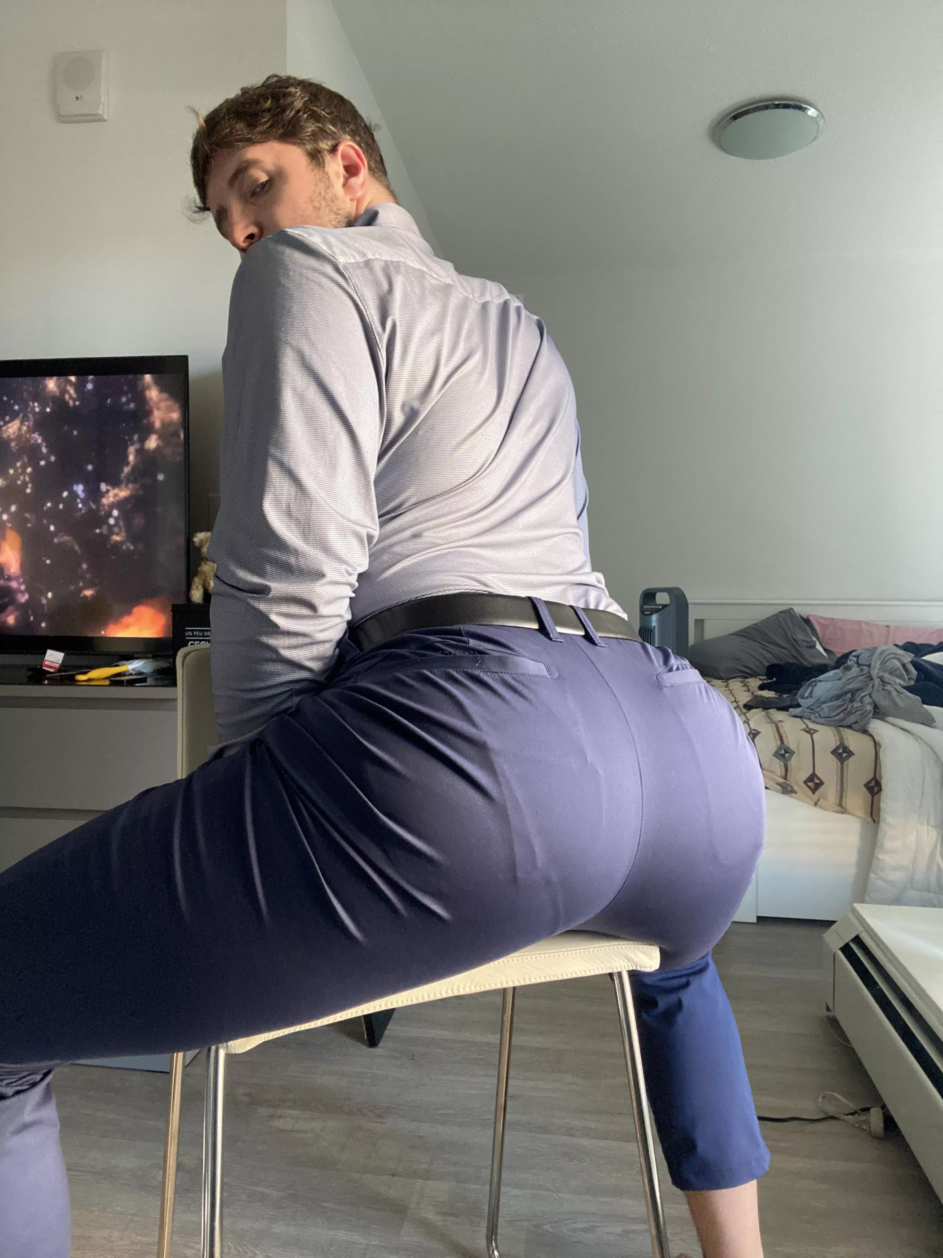 Does blue look okay on me? Big meeting today at work..