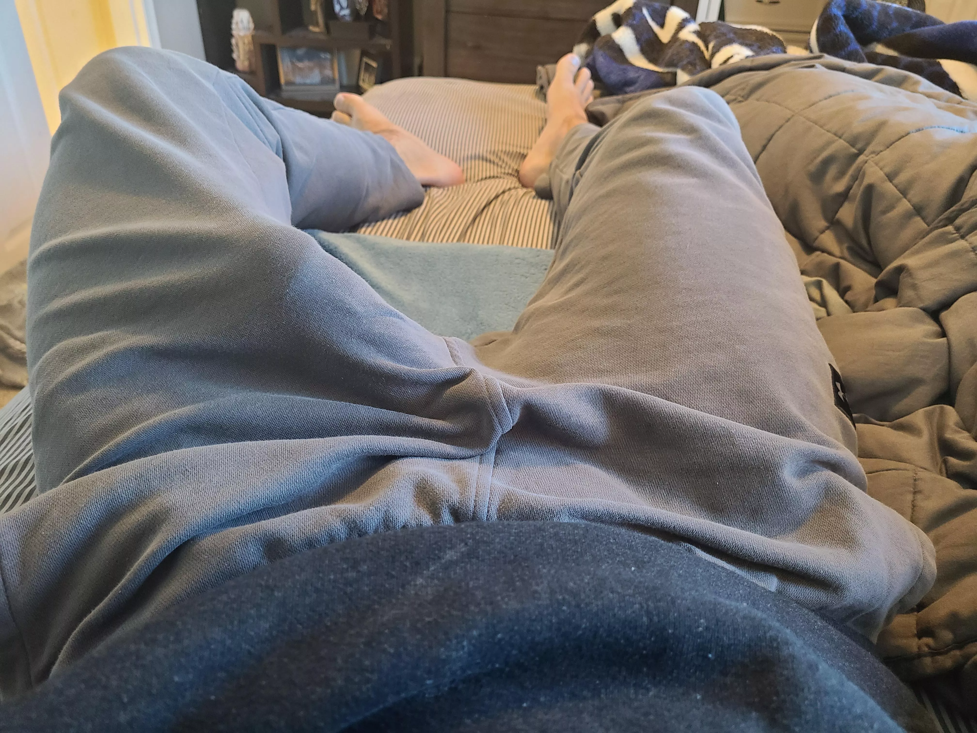 hurt my back. was told I need to stay in bed to recover.