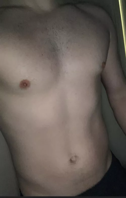 I think working out is finally paying off 😏