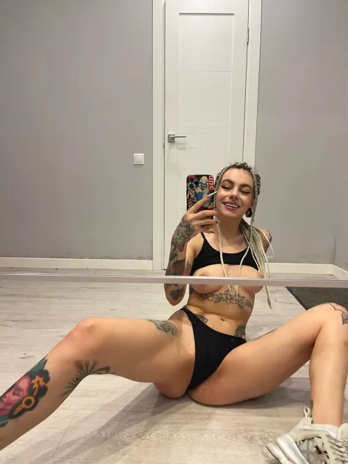 Im going to fuck one lucky redditor that likes this