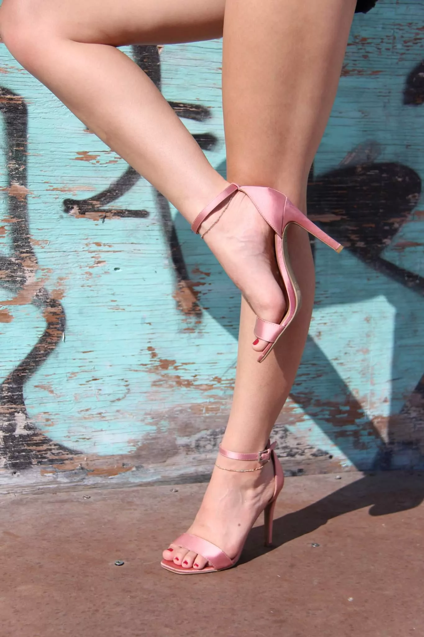 is pink a good color on my little feet?