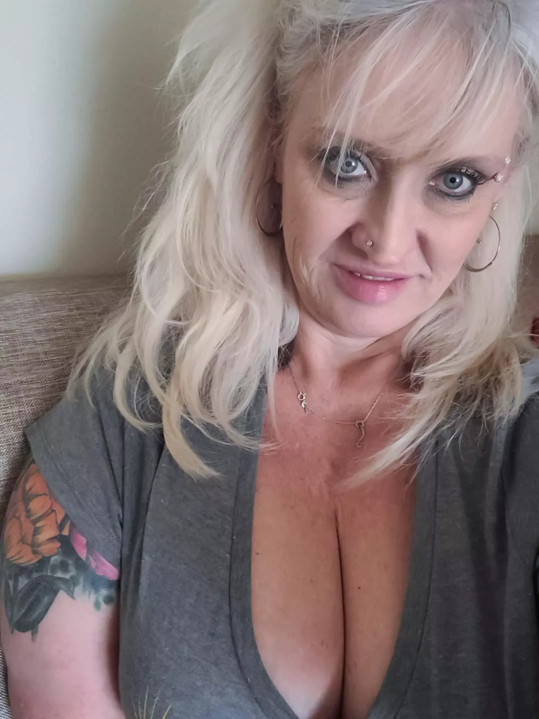 relaxing back at the hotel...work trip not fun trip