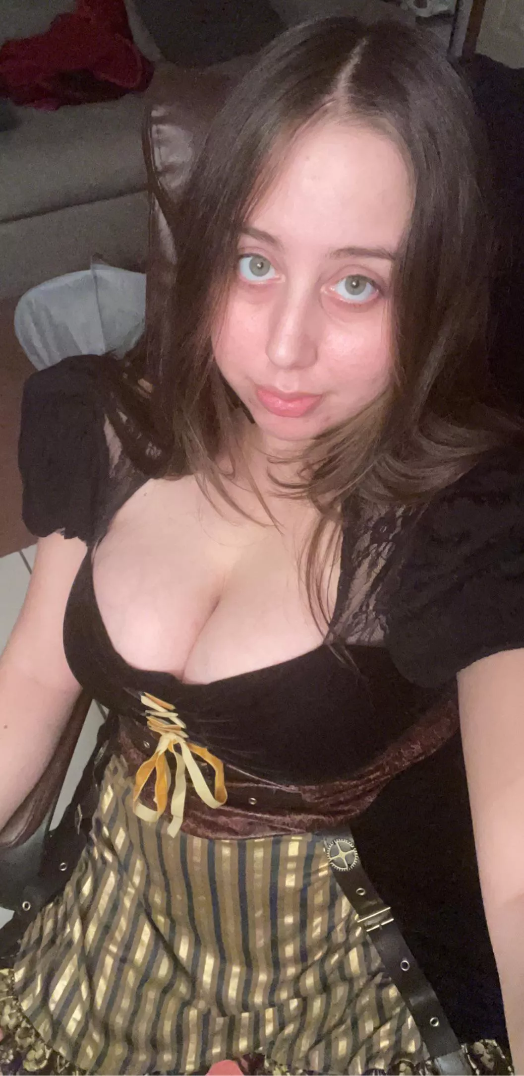 Wanna role play? 🖤 I like to dominate if that’s okay ☺️