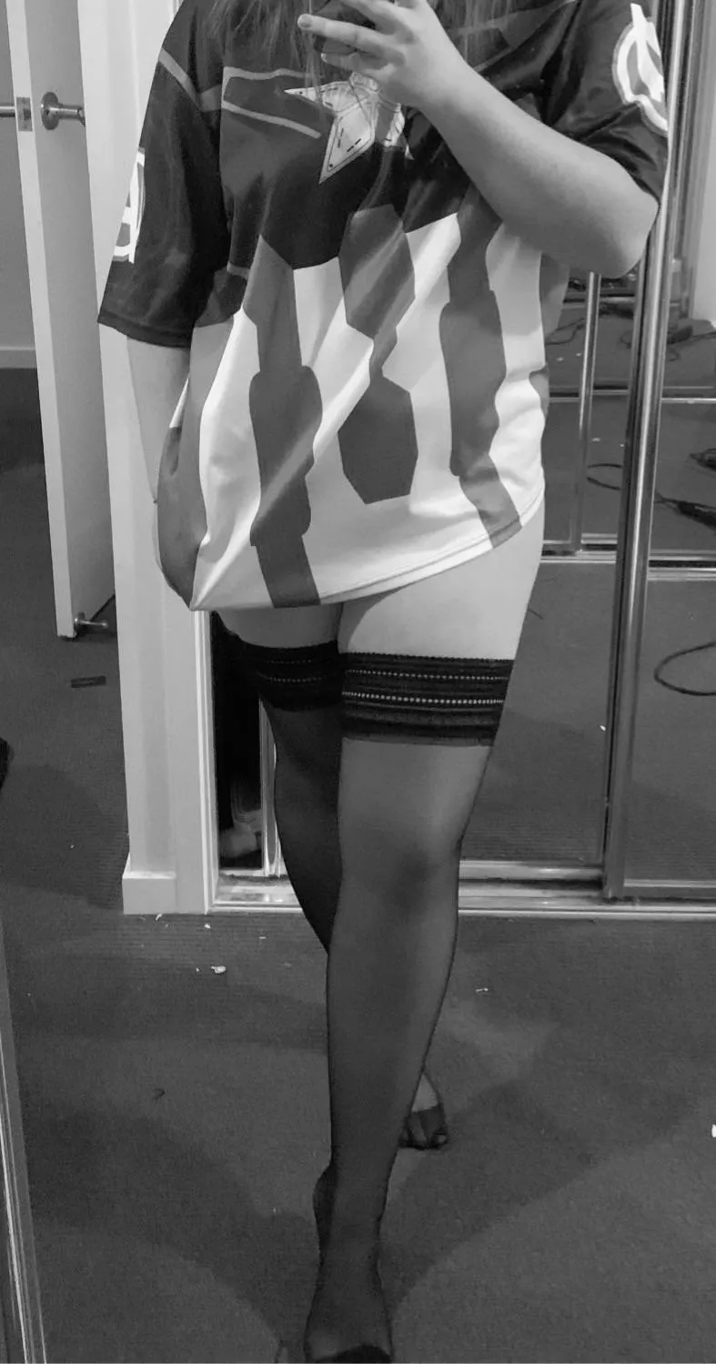 Want to watch Marvel movies and let worship you? 🥺