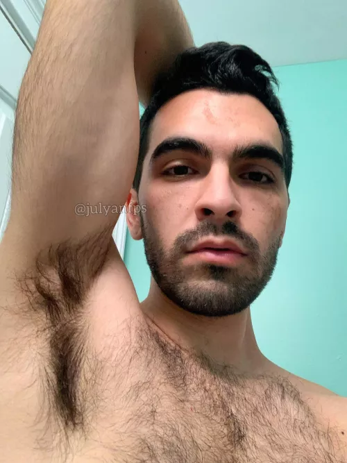 Would you kiss me first? Or dive straight into my pit?