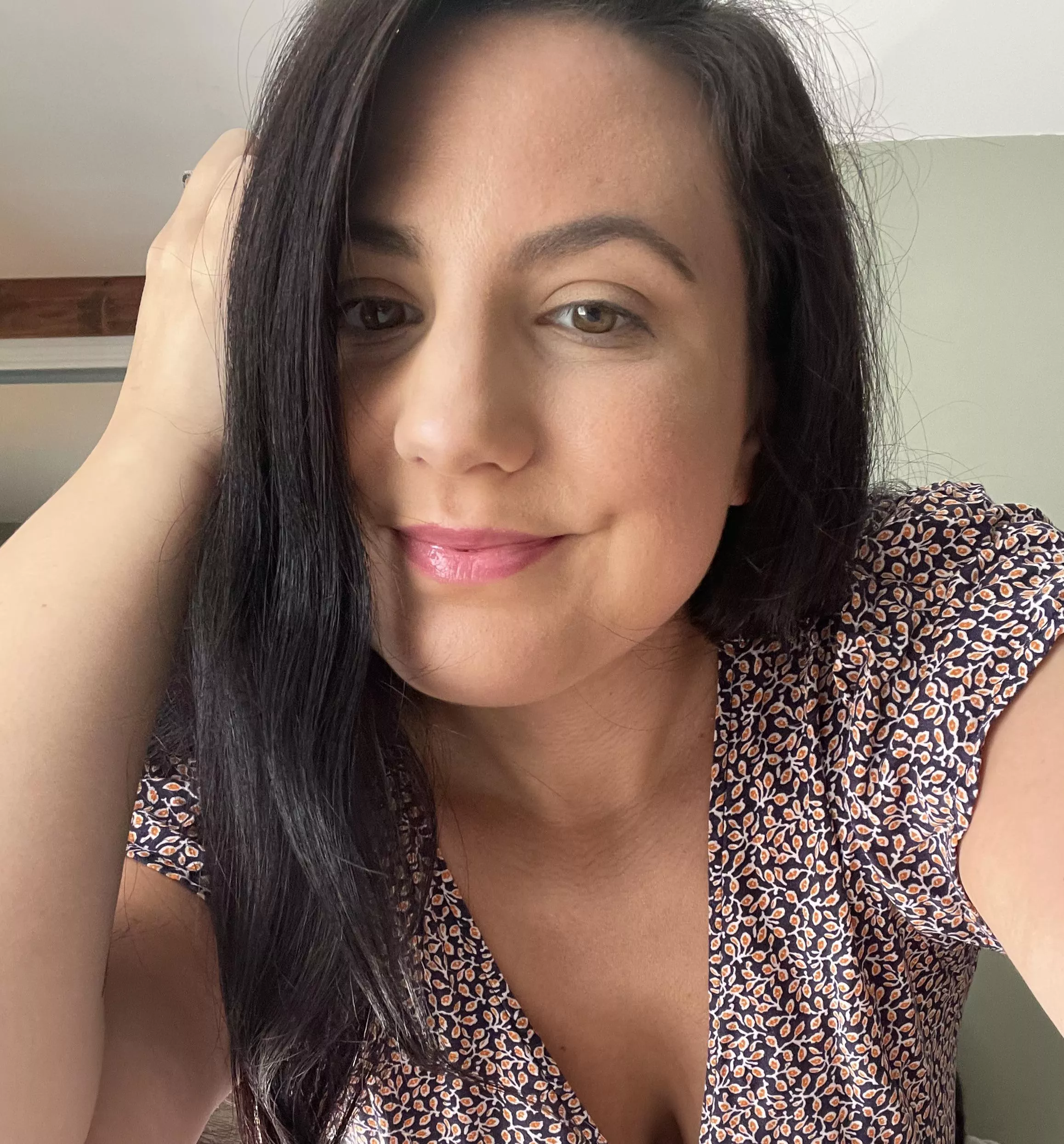 Would you unload on my cute mom next door face?