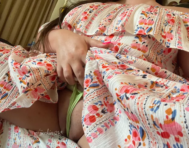 Feelin’ frisky?! Me too! 😋 [Selling] Buy one panty of your choice at $35, get a panty of my choice for FREE! Shipping w/tracking included w/ purchase 🌻