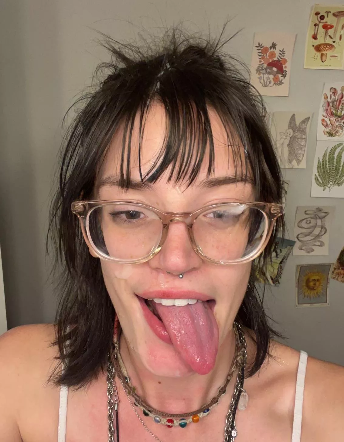 Gotta love a messy cum shot