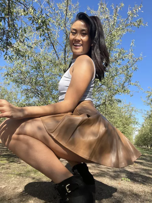 I wish you will play with naughty Asian girl.