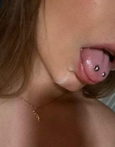 Idk who needs to hear this but you deserve to cum on a pretty face like mine! <3