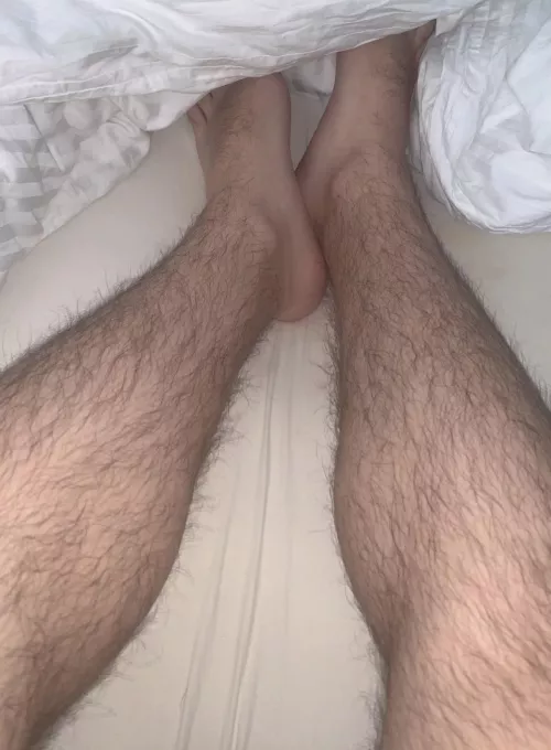 My leg hair continues to the top of my feet… (19)
