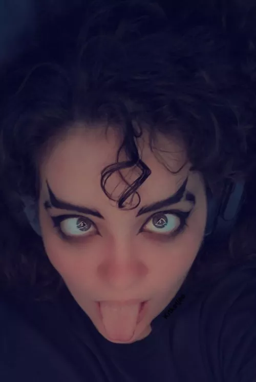 Spooky season is here 🦇🕷