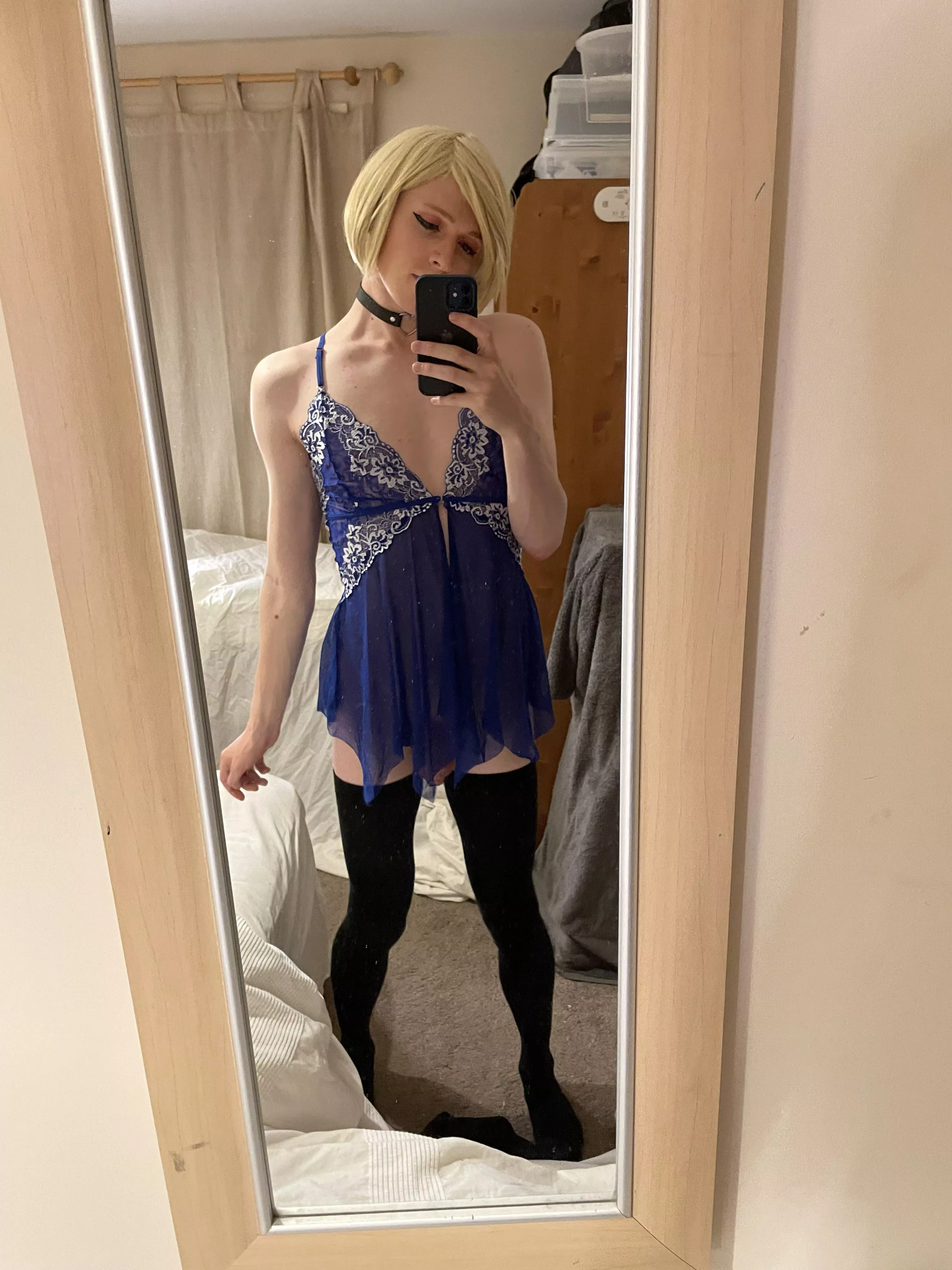 Thinking about being a manhandled little spoon 🥵