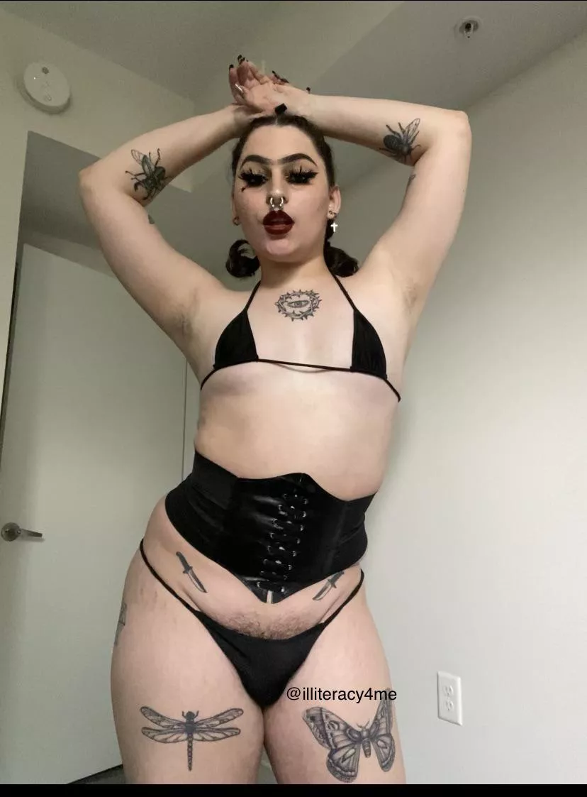 u like girls w something extra? ;)