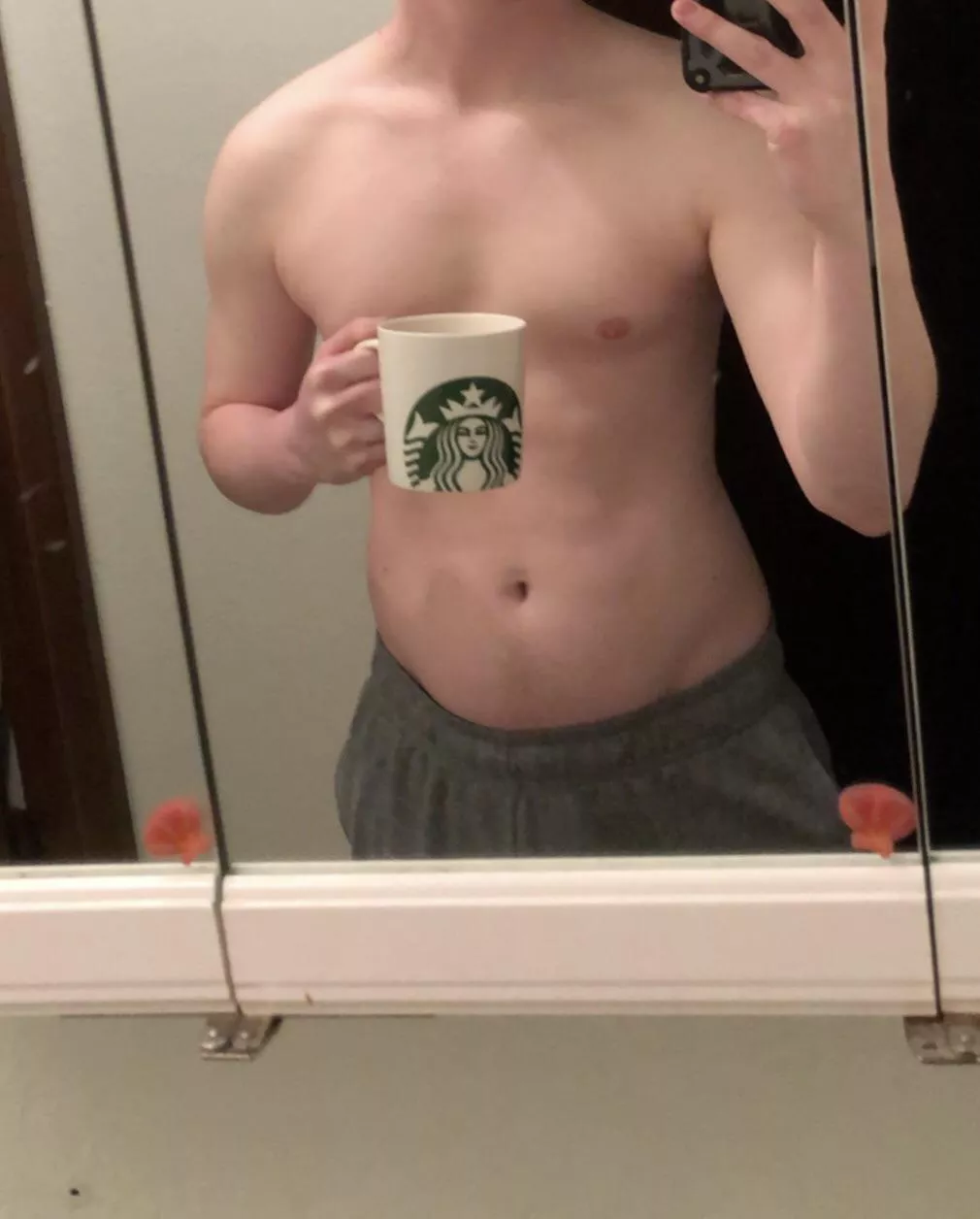 Wanted to finally make a post. Starting off a bit tame and of course nothing like a Starbucks cup to show off I am from the PNW.