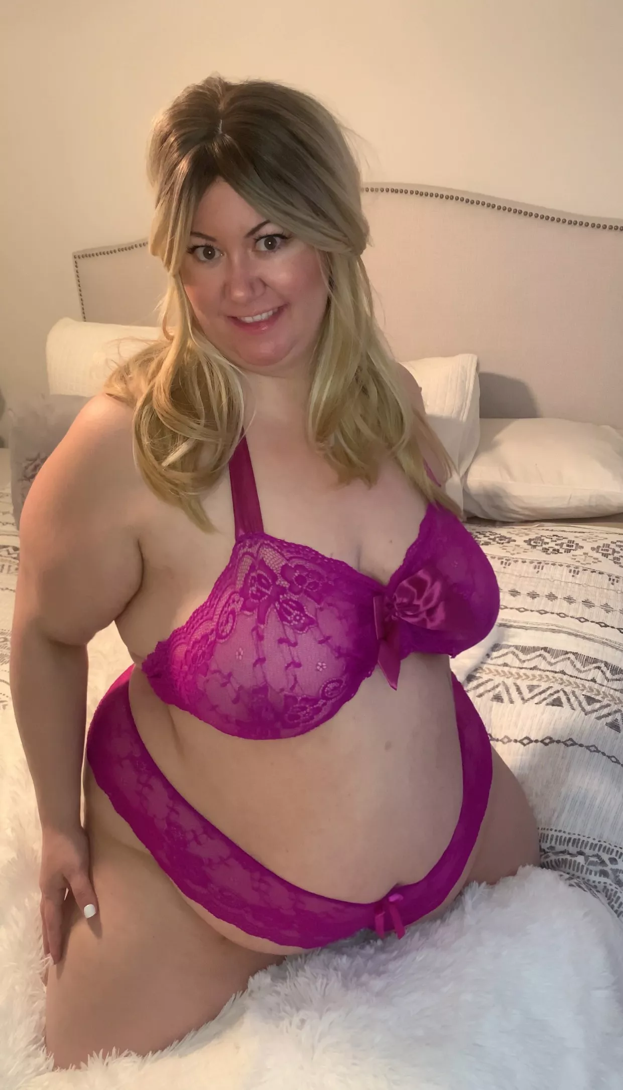 You want to come play?😘😘