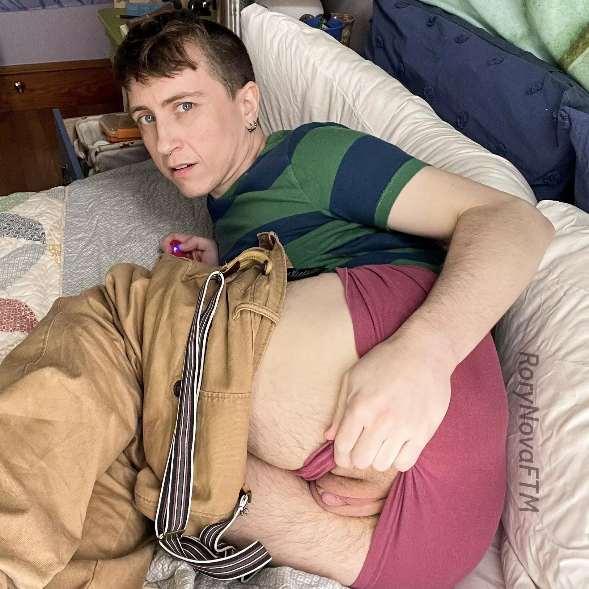 Your best bro always knows how to cheer you up 🤤