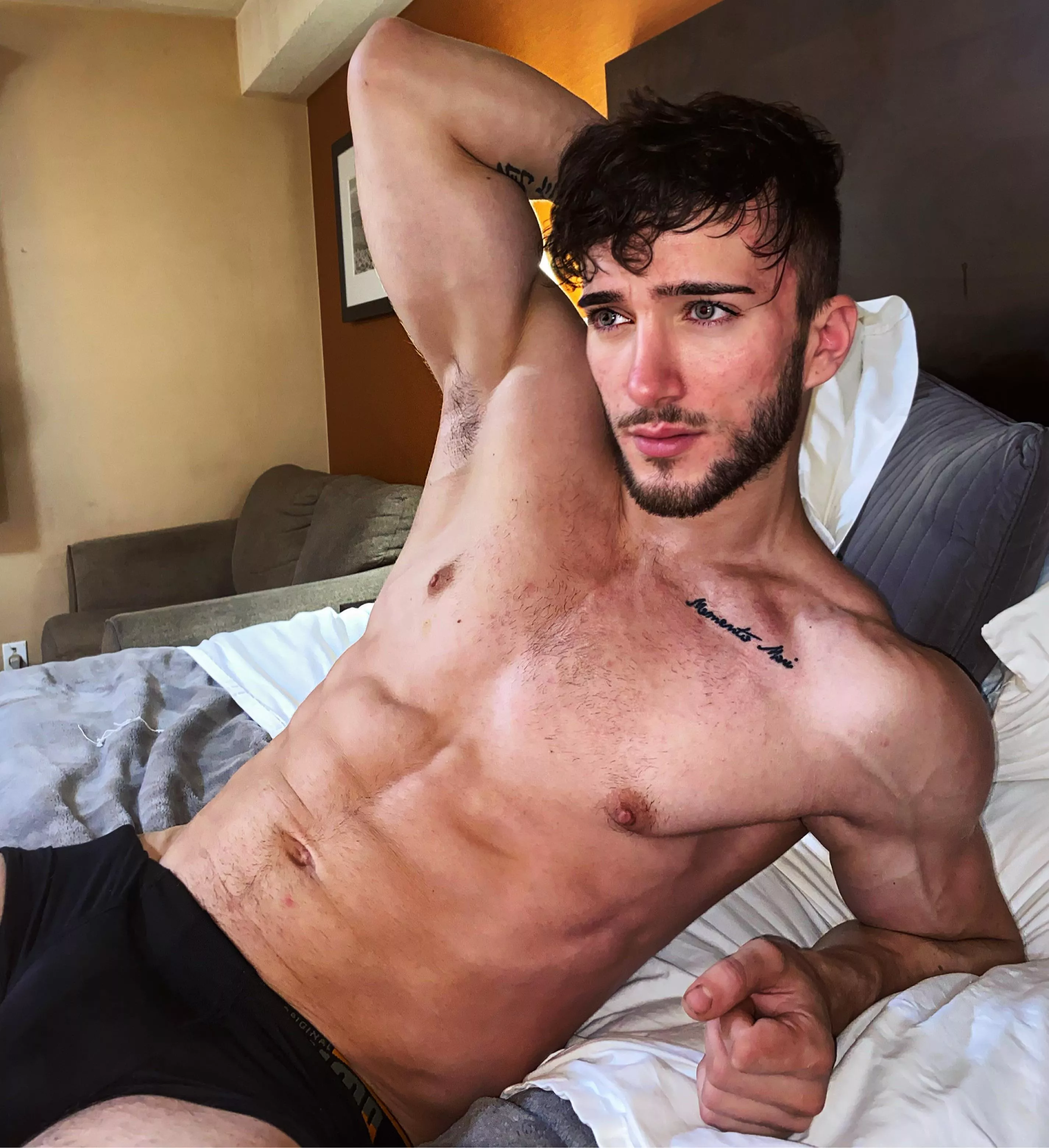 [26] just chilling 😏