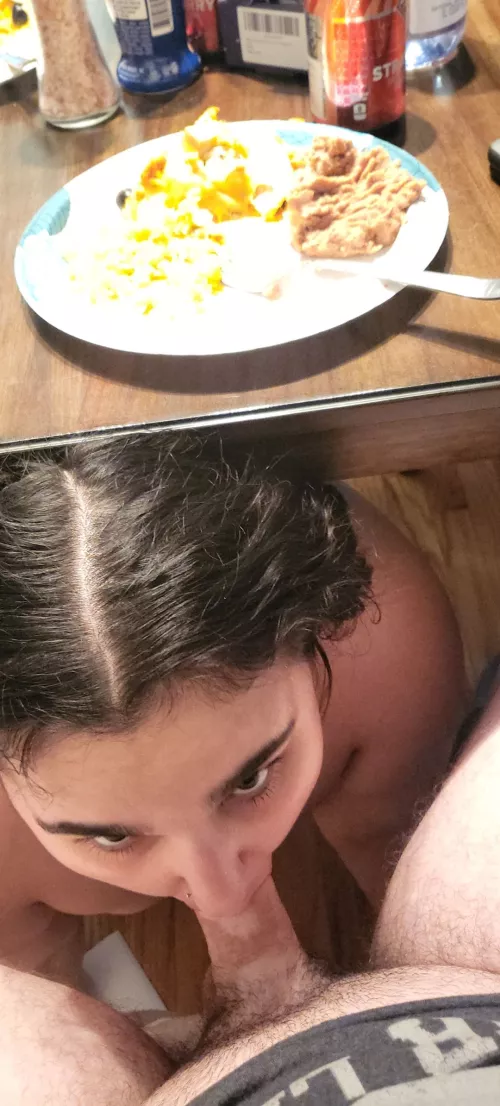 gave my bf a blowjob while he ate enchiladas