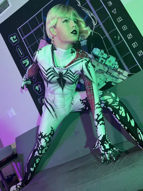 Gwenom will save you 💕😈🖤