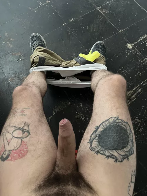 I am horny construction guy 🥹