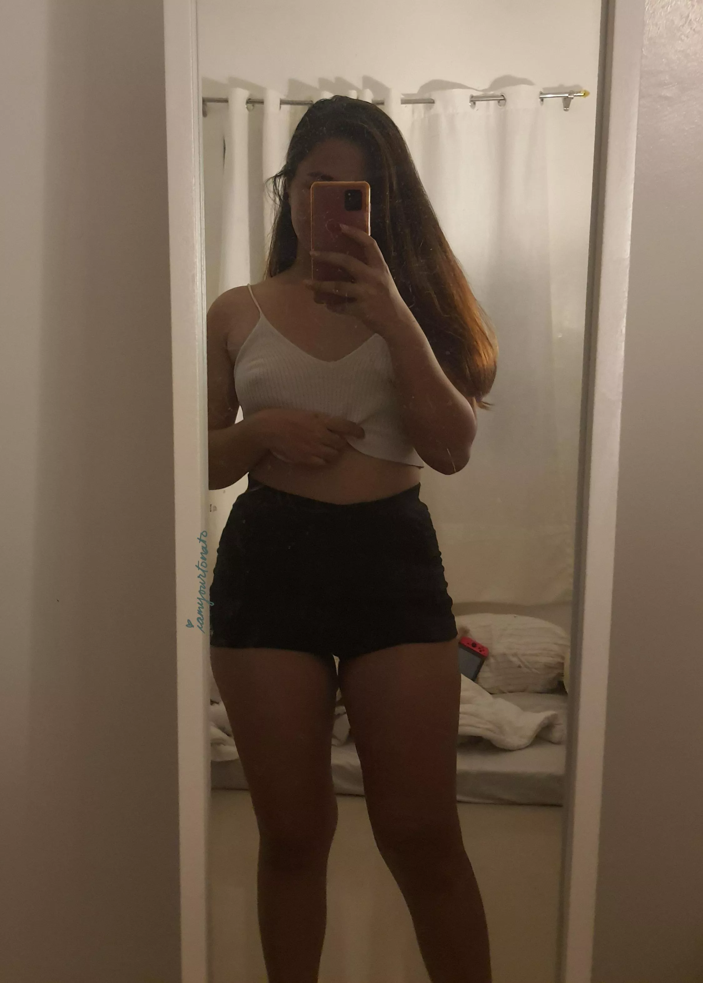 i wonder if you can breathe between these thighs 😘😈 (f)