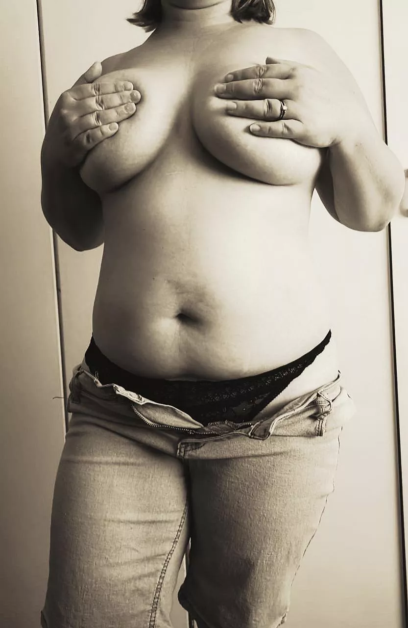 just your average MILF 💕