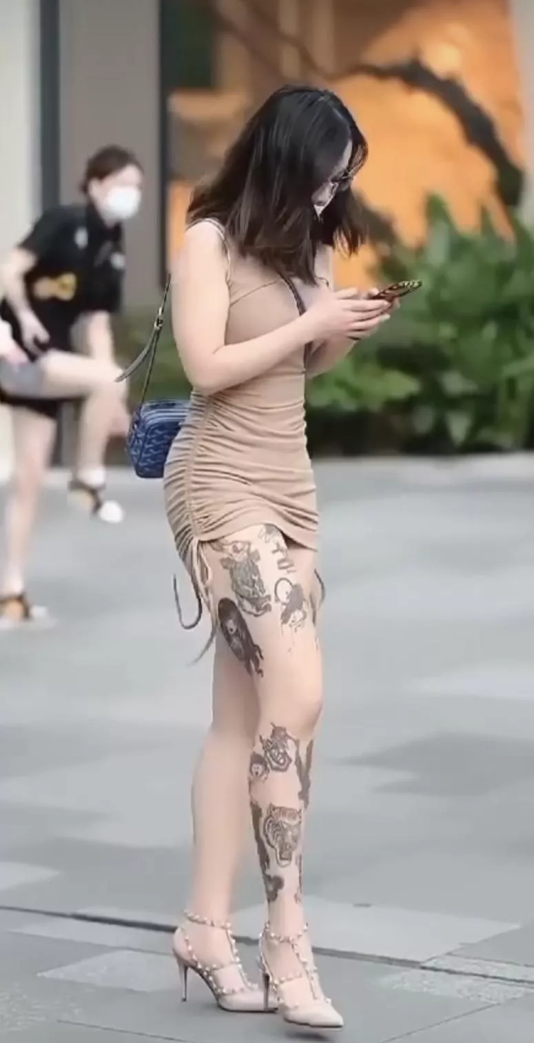 Tattoo girl