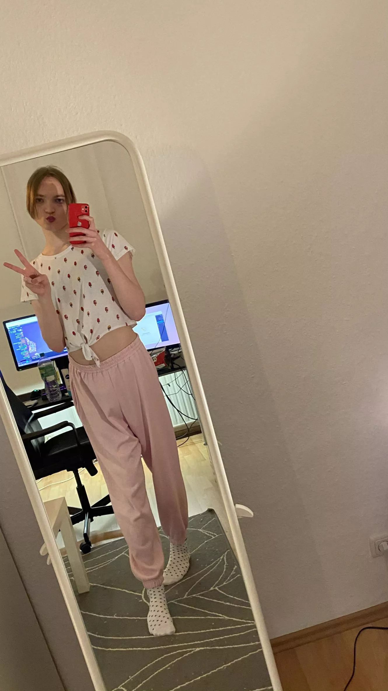 to the few people who see this, I hope you have a wonderful day :)