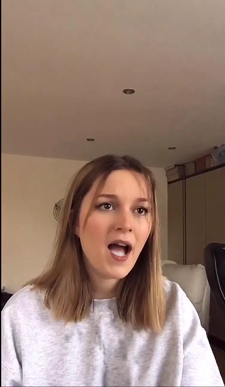 College girl hates to swallow…