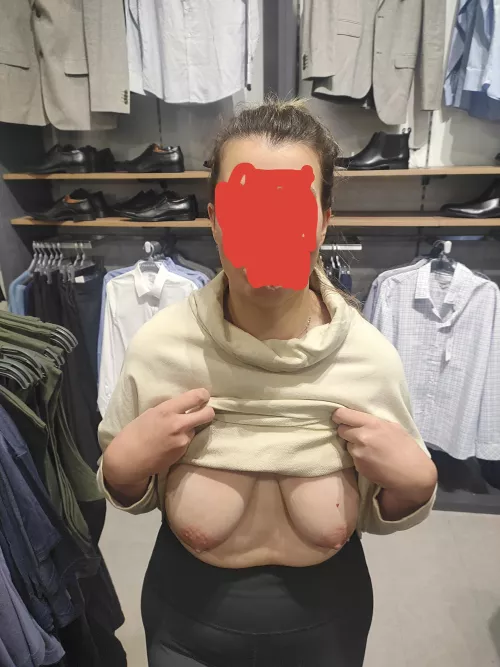 got my boobs out whilst shopping