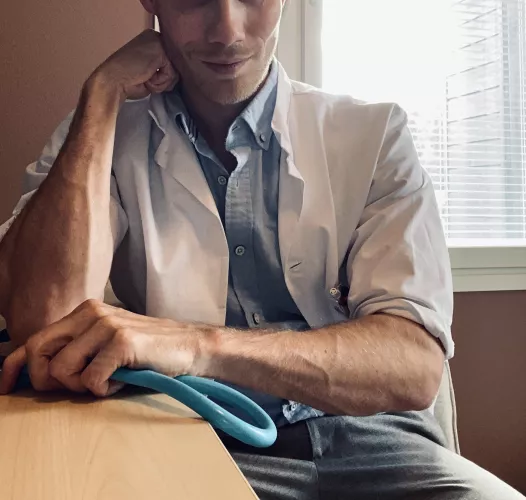 I have an empty hour in my schedule today if anyone needs a quick check...